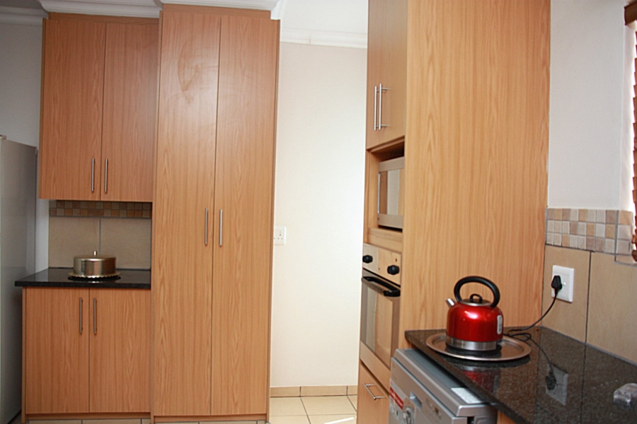 1 Bedroom Property for Sale in Langenhovenpark Free State